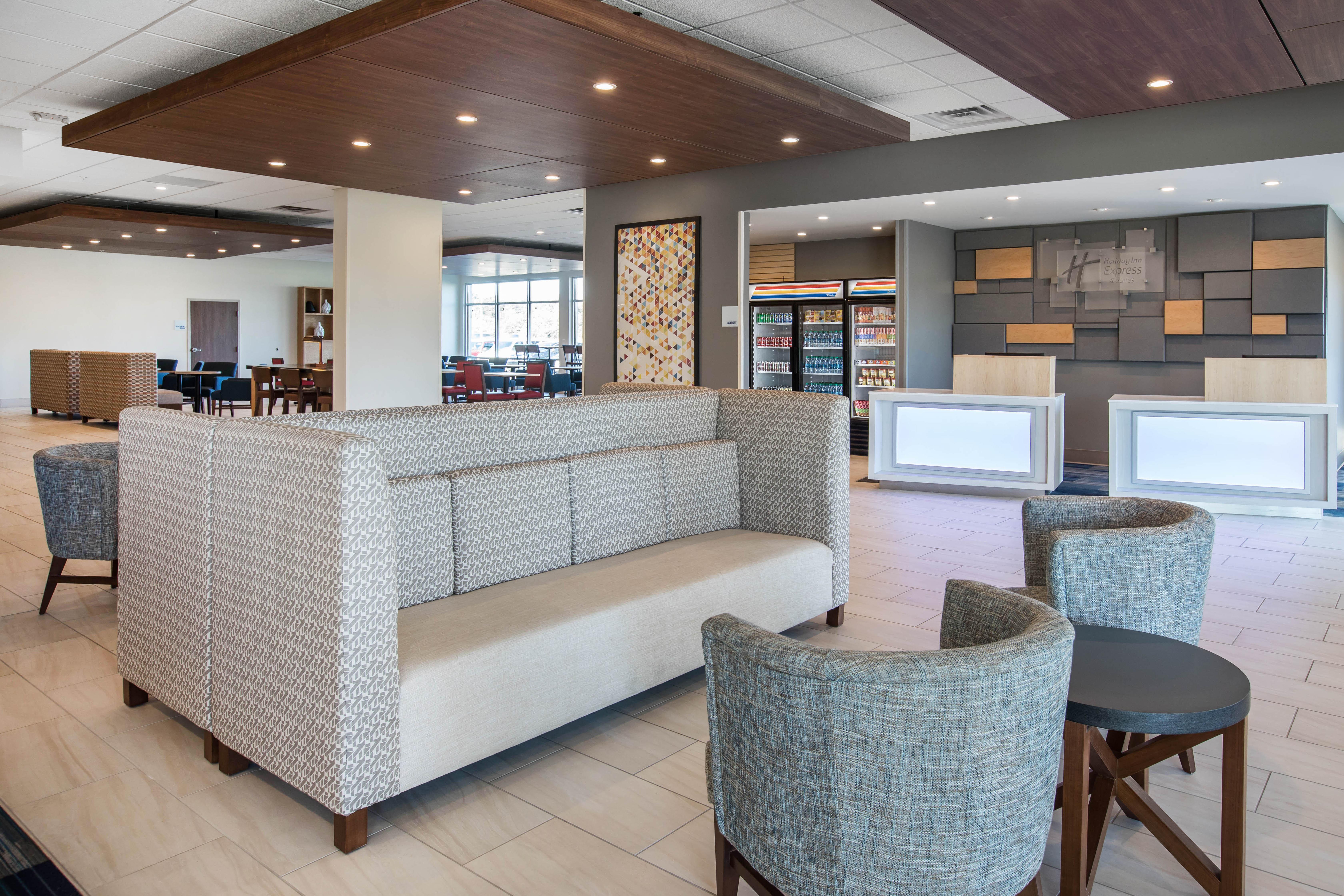 Holiday Inn Express & Suites Ludington By Ihg Екстериор снимка
